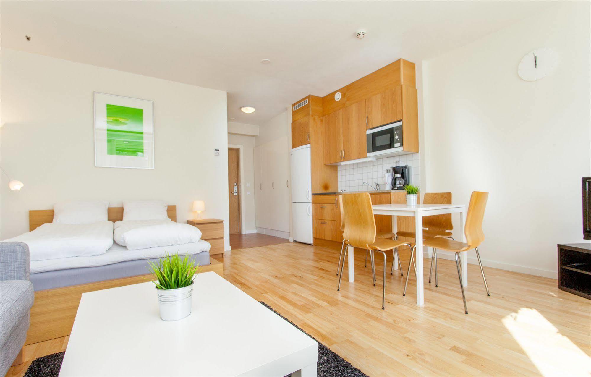 Apartdirect Hammarby Sjöstad 3*
